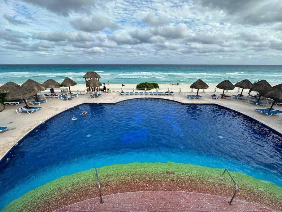 Amazing Beachfront Apartment Cancún Exteriér fotografie