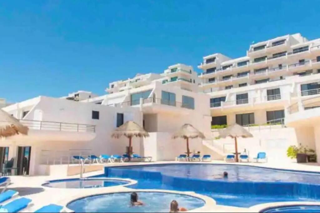 Amazing Beachfront Apartment Cancún Exteriér fotografie