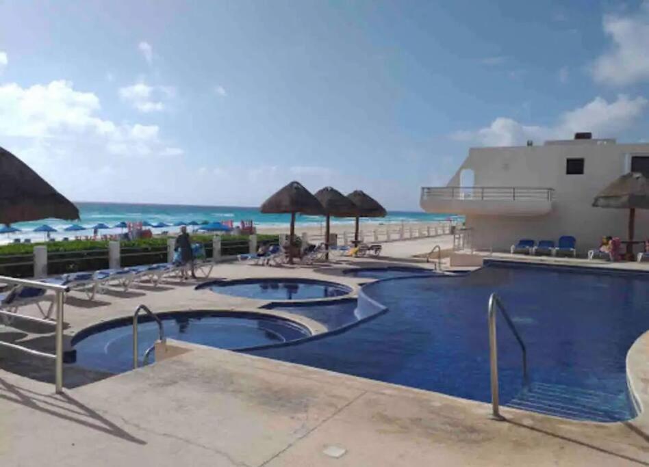 Amazing Beachfront Apartment Cancún Exteriér fotografie
